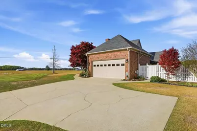 100 Edgebrook Drive, Pikeville, NC 27863 - Photo 9