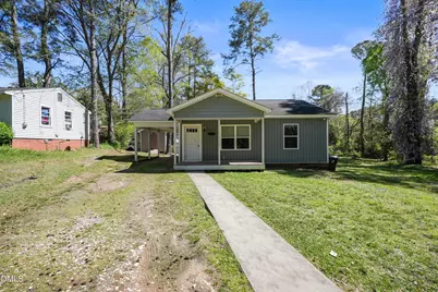 223 Daisy Street, Sanford, NC 27330 - Photo 3