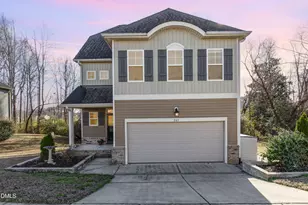 240 E Quailwood Dr, Fuquay-Varina, NC 27526 - Photo 1