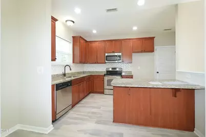 240 E Quailwood Drive, Fuquay Varina, NC 27526 - Photo 11