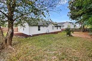 100 Waterford Dr, Angier, NC 27501 - Photo 17