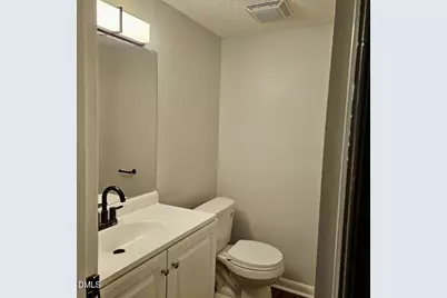 500 Umstead Drive #104c, Chapel Hill, NC 27516 - Photo 3