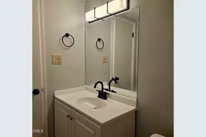 500 Umstead Drive #104, Chapel Hill, NC 27516 - Photo 3