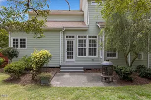 100 Strawthorne Ct, Apex, NC 27502 - Photo 3