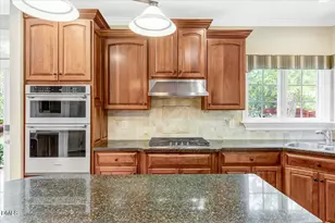 100 Strawthorne Ct, Apex, NC 27502 - Photo 21