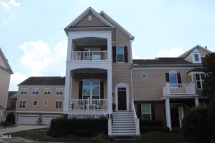 10510 Sablewood Dr, Raleigh, NC 27617 - Photo 5