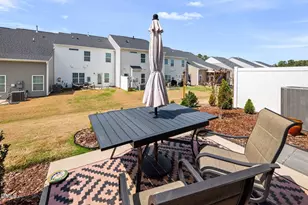 743 Creekway Dr, Fuquay-Varina, NC 27526 - Photo 21