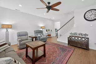 743 Creekway Dr, Fuquay-Varina, NC 27526 - Photo 9