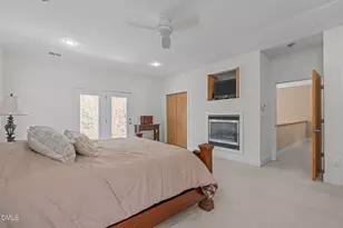 8607 Yorkshire Ln, Chapel Hill, NC 27516 - Photo 33