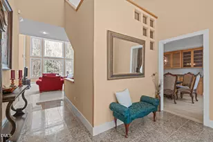 8607 Yorkshire Ln, Chapel Hill, NC 27516 - Photo 7