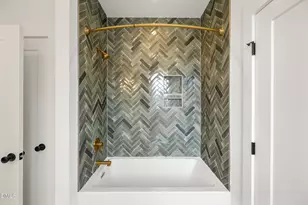 2817 Claremont Rd, Raleigh, NC 27608 - Photo 39