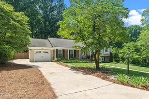 1312 Hampton Valley Rd, Cary, NC 27511 - Photo 3