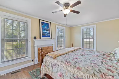 128 E Railroad Street, La Grange, NC 28551 - Photo 17