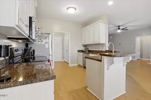 305 Wakefield Dr, Princeton, NC 27569 - Photo 11