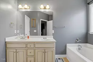 305 Wakefield Dr, Princeton, NC 27569 - Photo 17