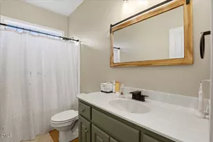 305 Wakefield Dr, Princeton, NC 27569 - Photo 21