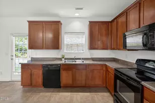705 Weeping Willow Dr, Durham, NC 27704 - Photo 13