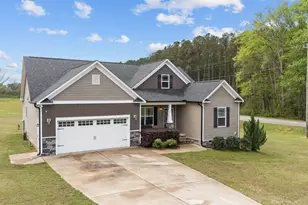 24 Carolina Landing Dr, Zebulon, NC 27597 - Photo 3