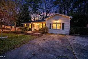 5920 Whittier Dr, Raleigh, NC 27609 - Photo 3