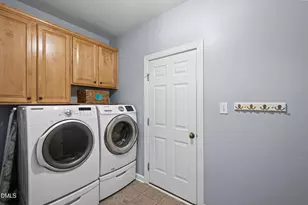 203 Briardale Ave, Cary, NC 27519 - Photo 21