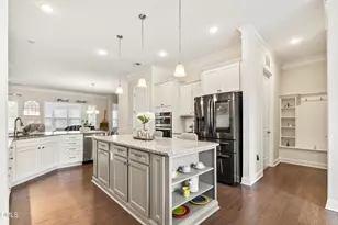 125 Damsire Wy, Cary, NC 27513 - Photo 9