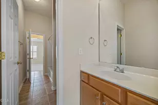 6941 Middleboro Dr, Raleigh, NC 27612 - Photo 35
