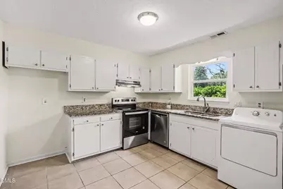 1220 Manassas Court #Apt B, Raleigh, NC 27609 - Photo 15