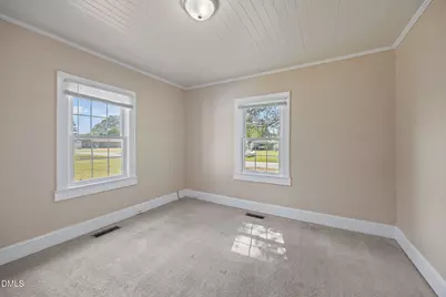 302 W Main Street, Micro, NC 27555 - Photo 33