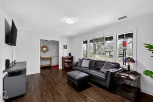 2509 Elderwood Ln, Burlington, NC 27215 - Photo 7