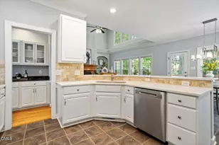 703 Cricketfield Ln, Cary, NC 27518 - Photo 17