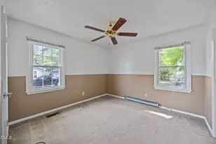 122 E Judd St, Zebulon, NC 27597 - Photo 9