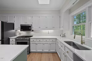 107 Cricket Ln, Cary, NC 27518 - Photo 19