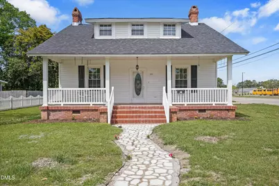 310 E E Street, Erwin, NC 28339 - Photo 3