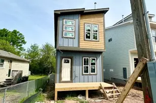 818B Carter Ave, Durham, NC 27703 - Photo 3