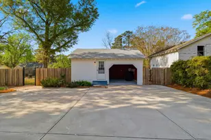 208 W Gannon Ave, Zebulon, NC 27597 - Photo 29