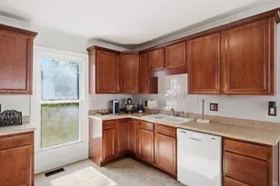 208 W Gannon Ave, Zebulon, NC 27597 - Photo 23