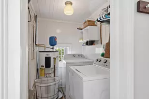 208 W Gannon Ave, Zebulon, NC 27597 - Photo 21