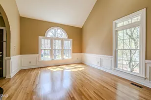 1010 Queensbury Cir, Durham, NC 27713 - Photo 11