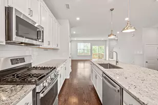 1039 Commack Dr, Durham, NC 27703 - Photo 9