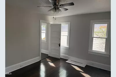 702 W Main Street, Benson, NC 27504 - Photo 7