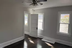 702 W Main St, Benson, NC 27504 - Photo 7