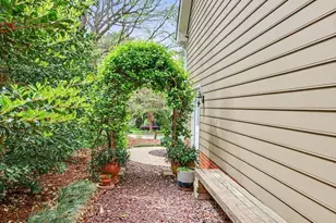 209 Piperwood Dr, Cary, NC 27518 - Photo 43