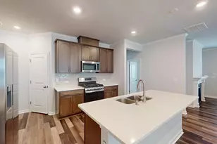 1631 Chestnut Tree Dr, Fuquay-Varina, NC 27526 - Photo 5