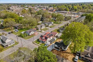 402 Poplar St, Graham, NC 27253 - Photo 47