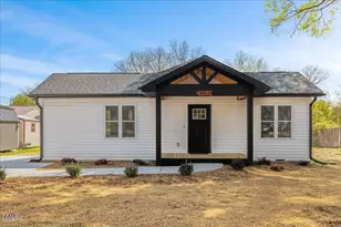 402 Poplar St, Graham, NC 27253 - Photo 1