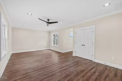 402 Poplar Street, Graham, NC 27253 - Photo 5