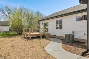 402 Poplar St, Graham, NC 27253 - Photo 35