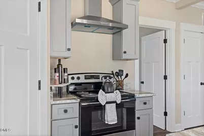 402 Poplar Street, Graham, NC 27253 - Photo 27