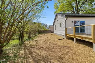 402 Poplar St, Graham, NC 27253 - Photo 43