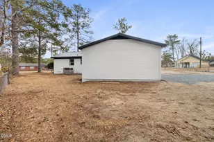 804 NW Lakecrest Dr, Fayetteville, NC 28301 - Photo 33